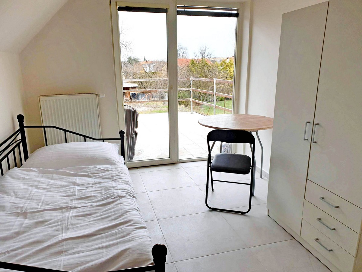 Main accommodation image